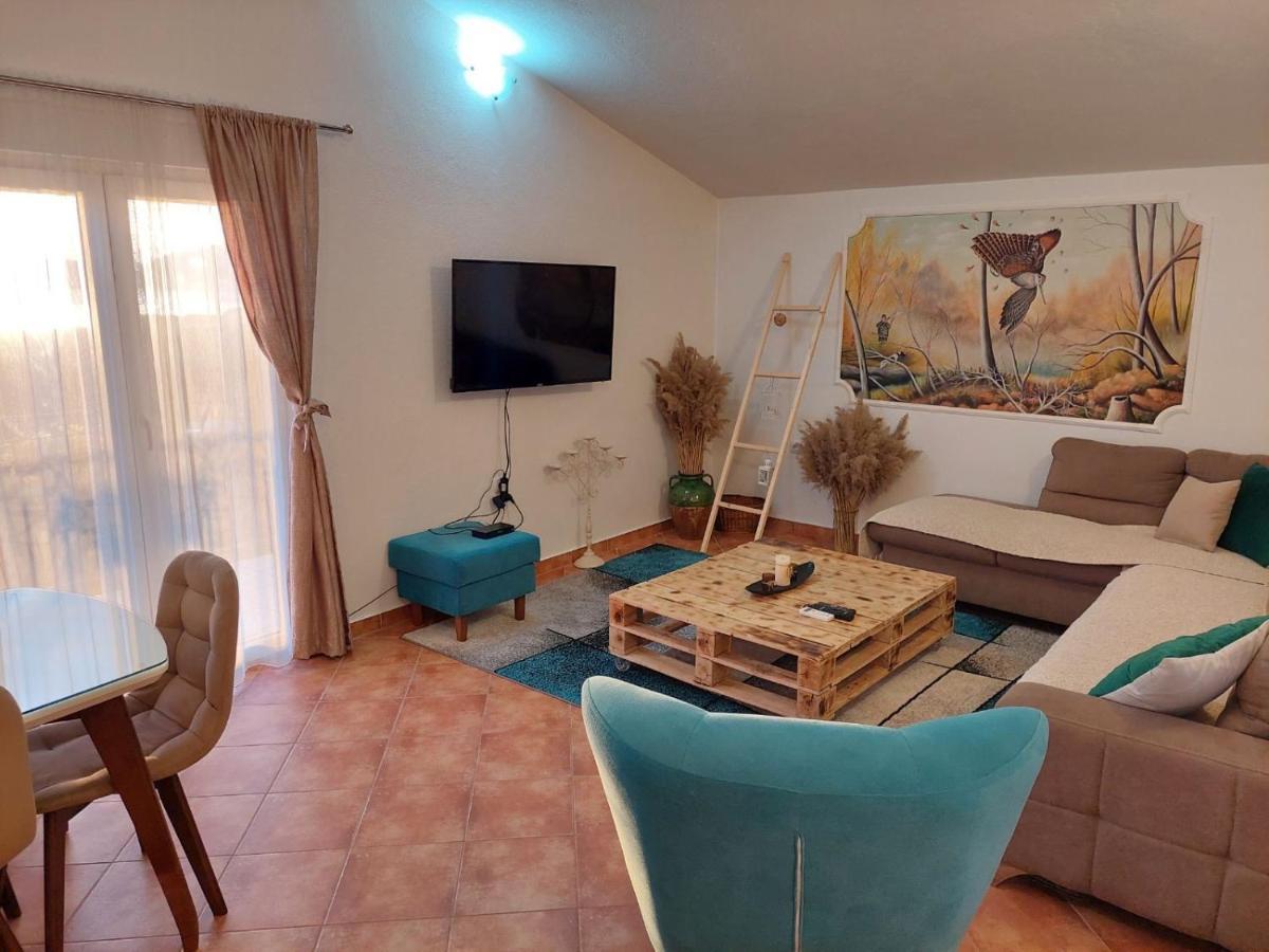 Guest House Pocanic Tivat Exteriör bild